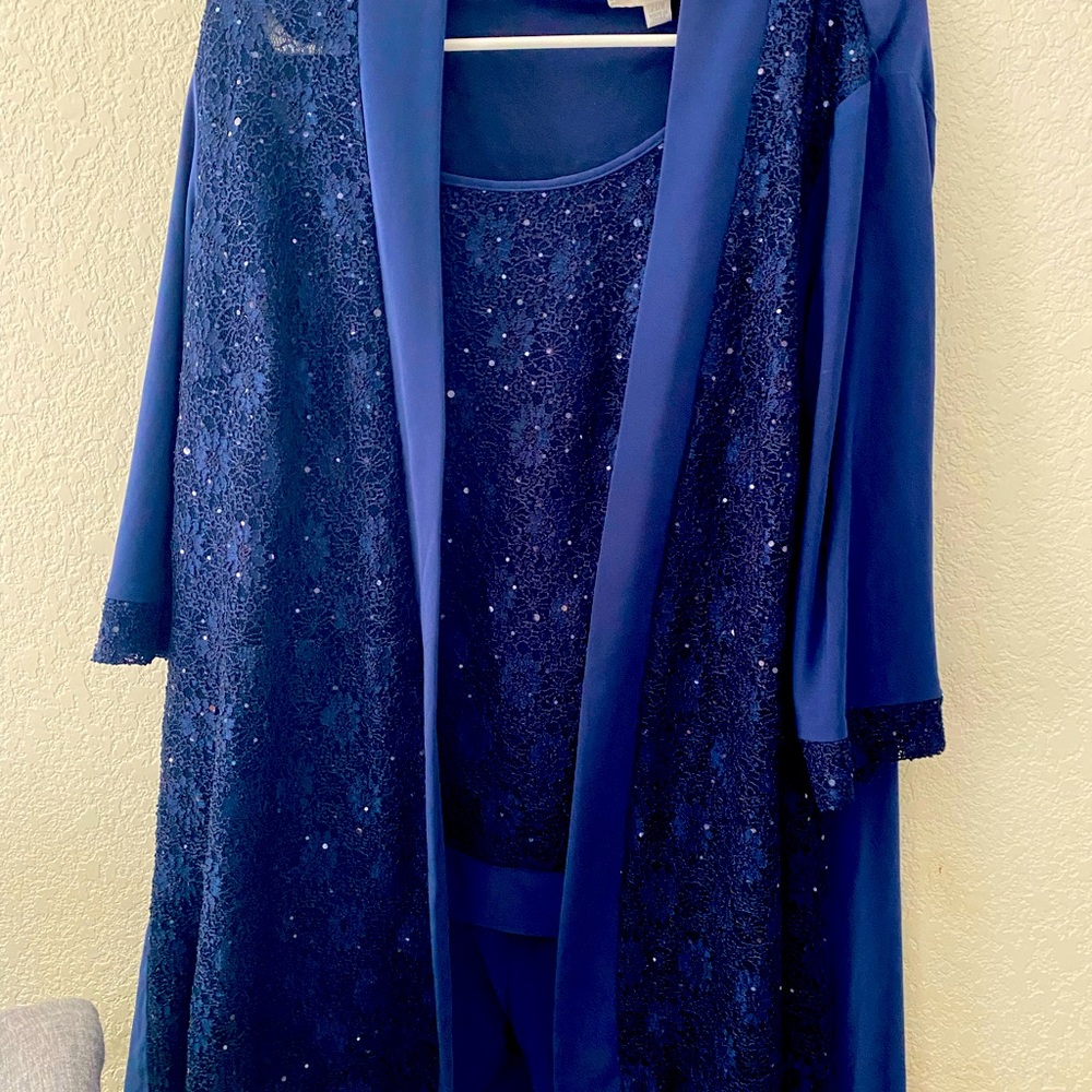 Beautiful Oleg Cassini Navy pant suit size 20